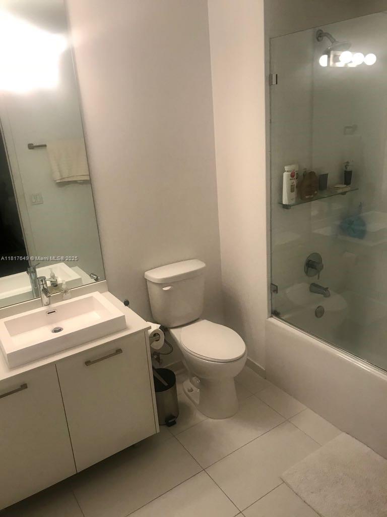 CENTRO CONDO - Residential Lease