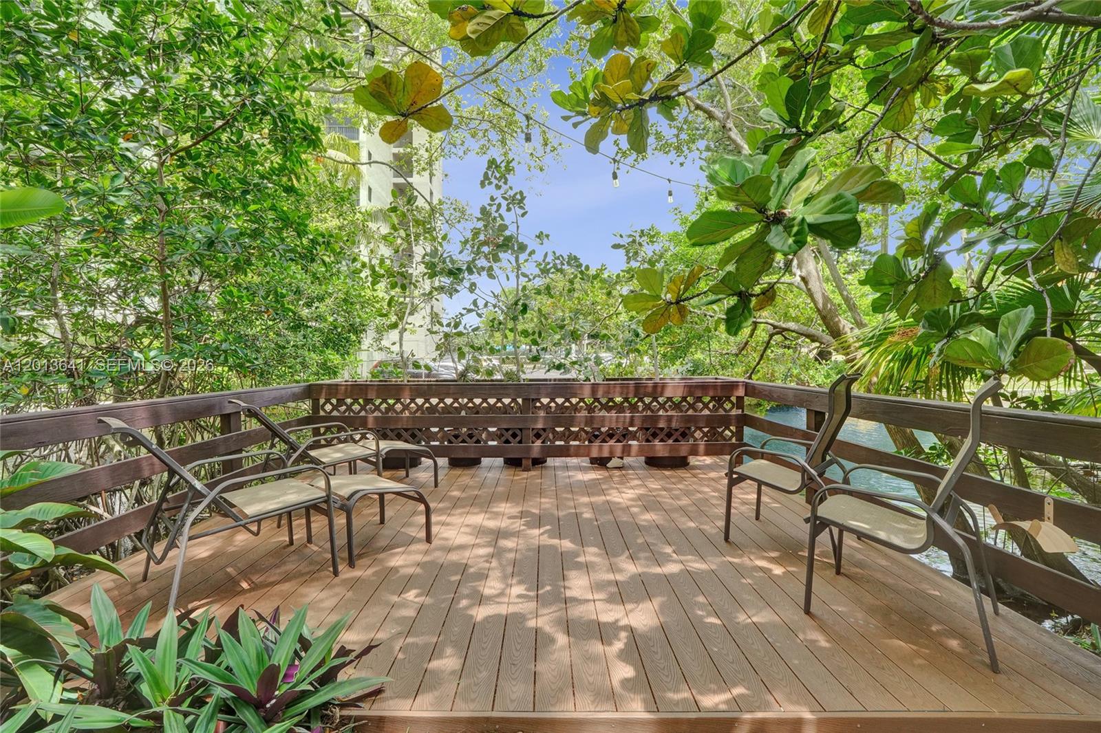 TROPICAL GARDENS AMEN PLA - Residential Lease