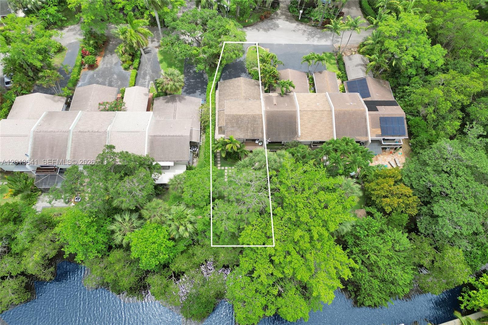 TROPICAL GARDENS AMEN PLA - Residential Lease