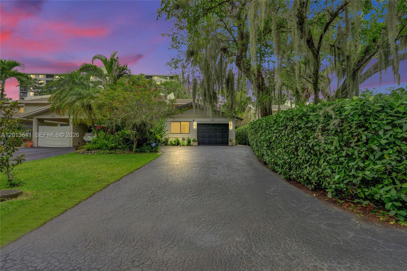 TROPICAL GARDENS AMEN PLA - Residential Lease
