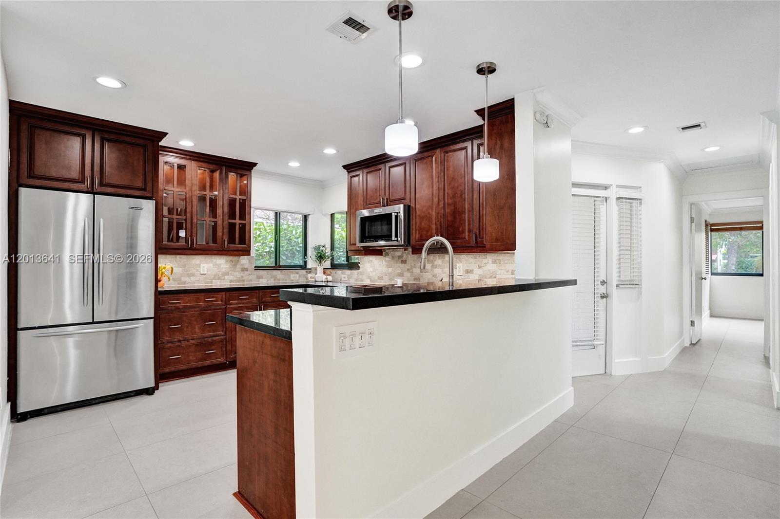 TROPICAL GARDENS AMEN PLA - Residential Lease