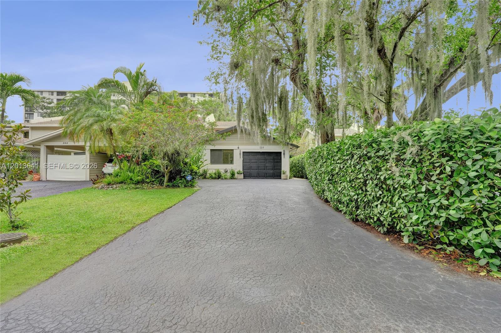 TROPICAL GARDENS AMEN PLA - Residential Lease