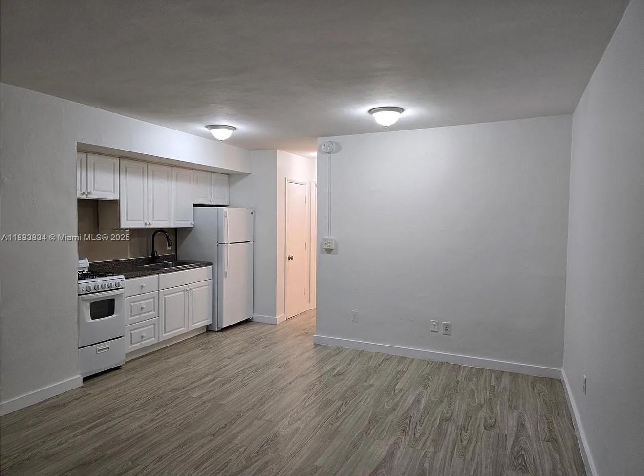 SOUTHERN CLASSIC CONDO - Residential Lease
