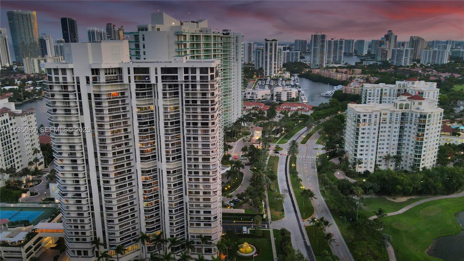 THE LANDMARK - Residential