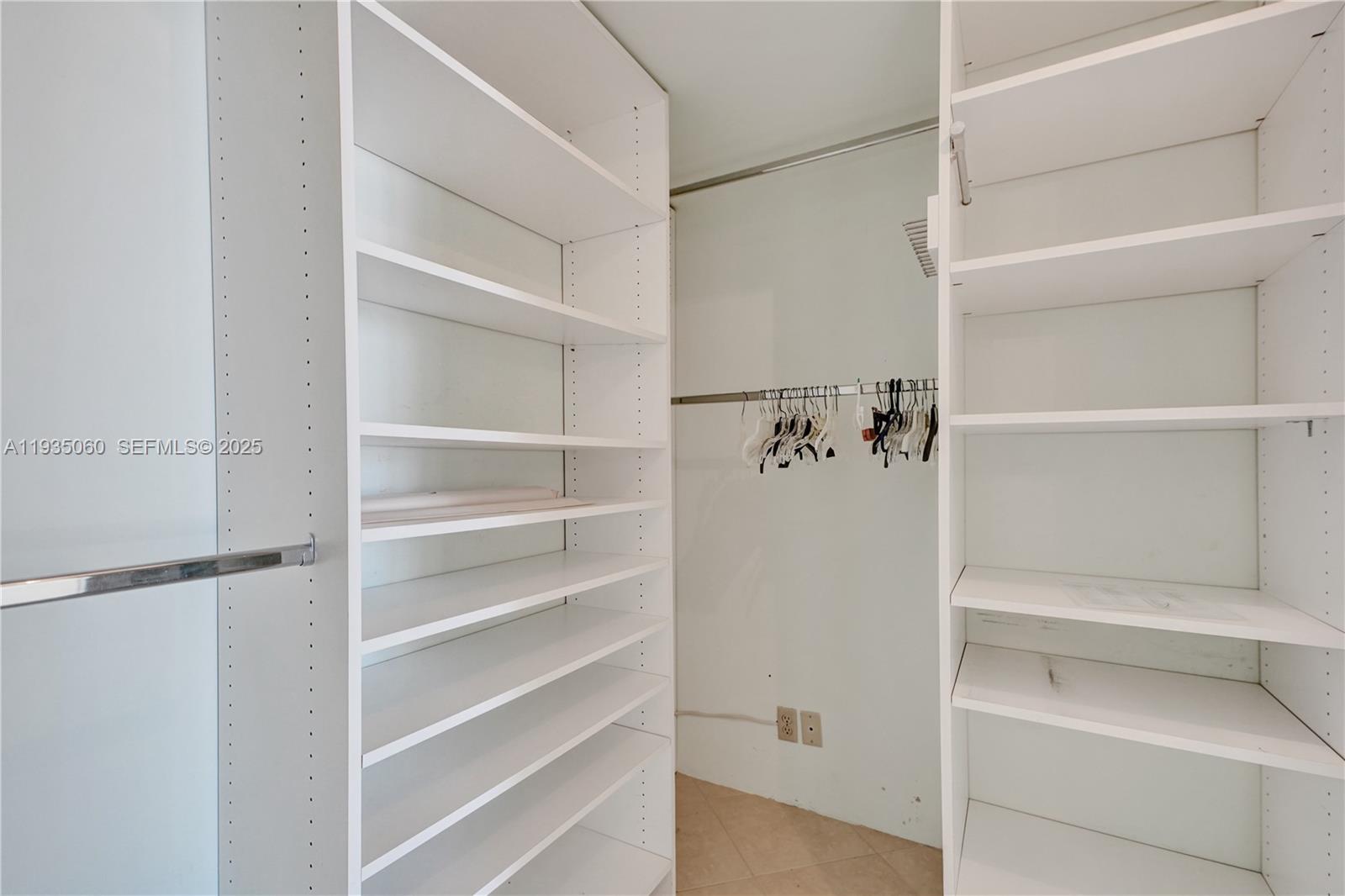 THE LANDMARK - Residential