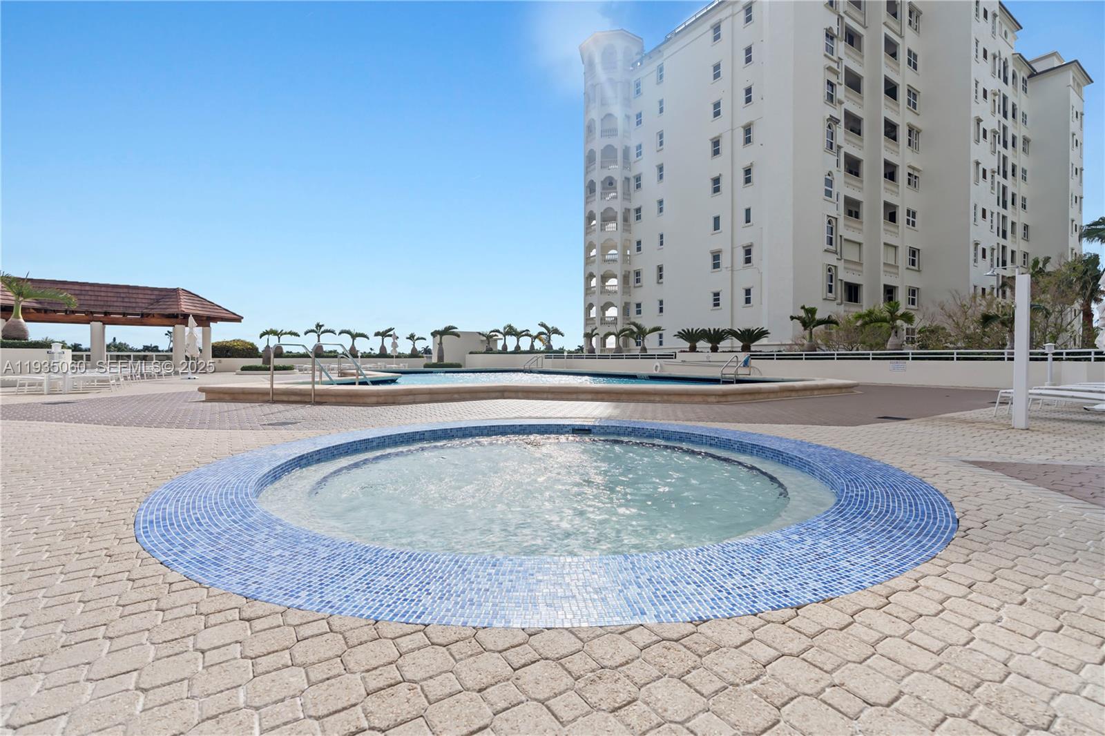 THE LANDMARK - Residential