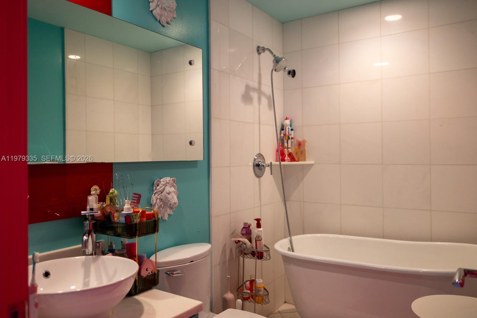 ARTECH RESIDENCES AT AVEN - Residential