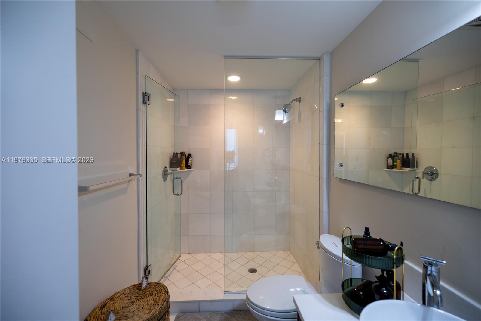 ARTECH RESIDENCES AT AVEN - Residential