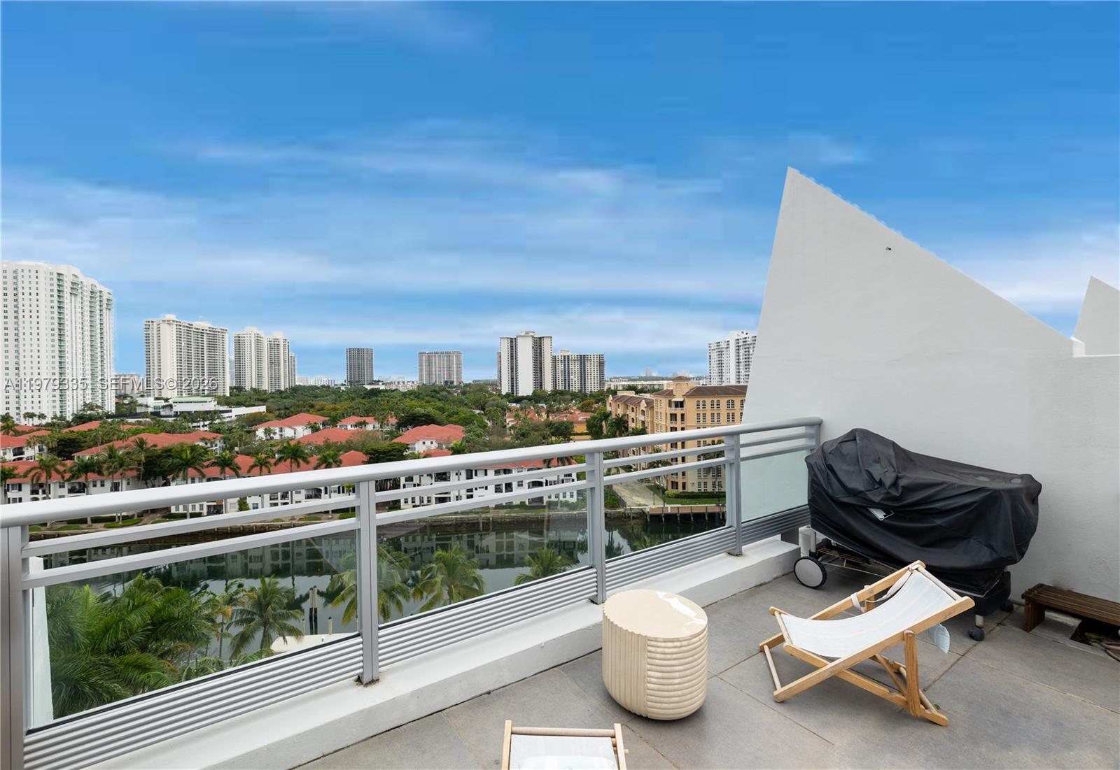 ARTECH RESIDENCES AT AVEN - Residential