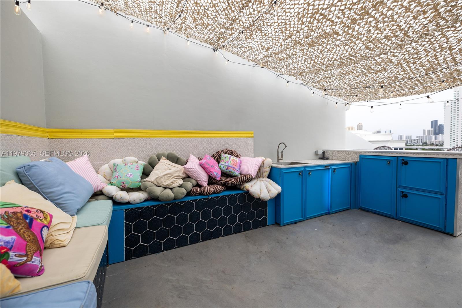 ARTECH RESIDENCES AT AVEN - Residential