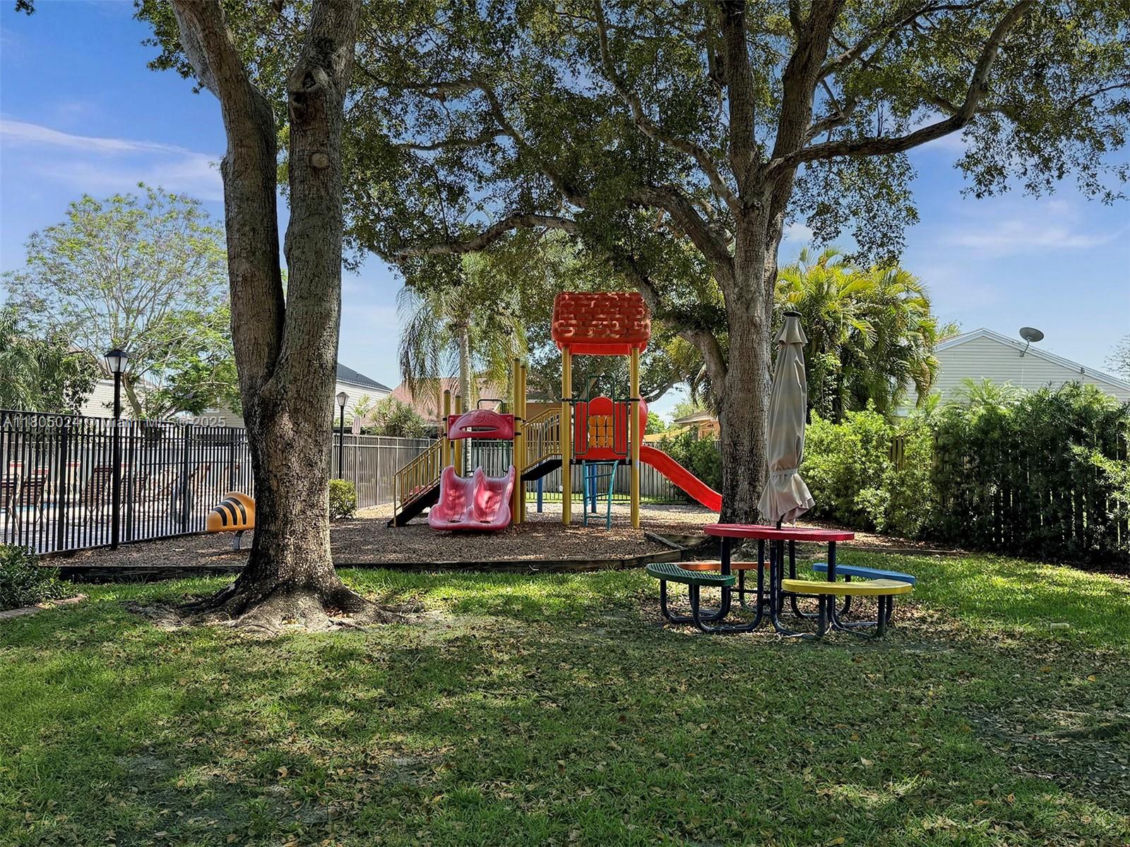 WATERSIDE VILLAGE THREE C - Residential