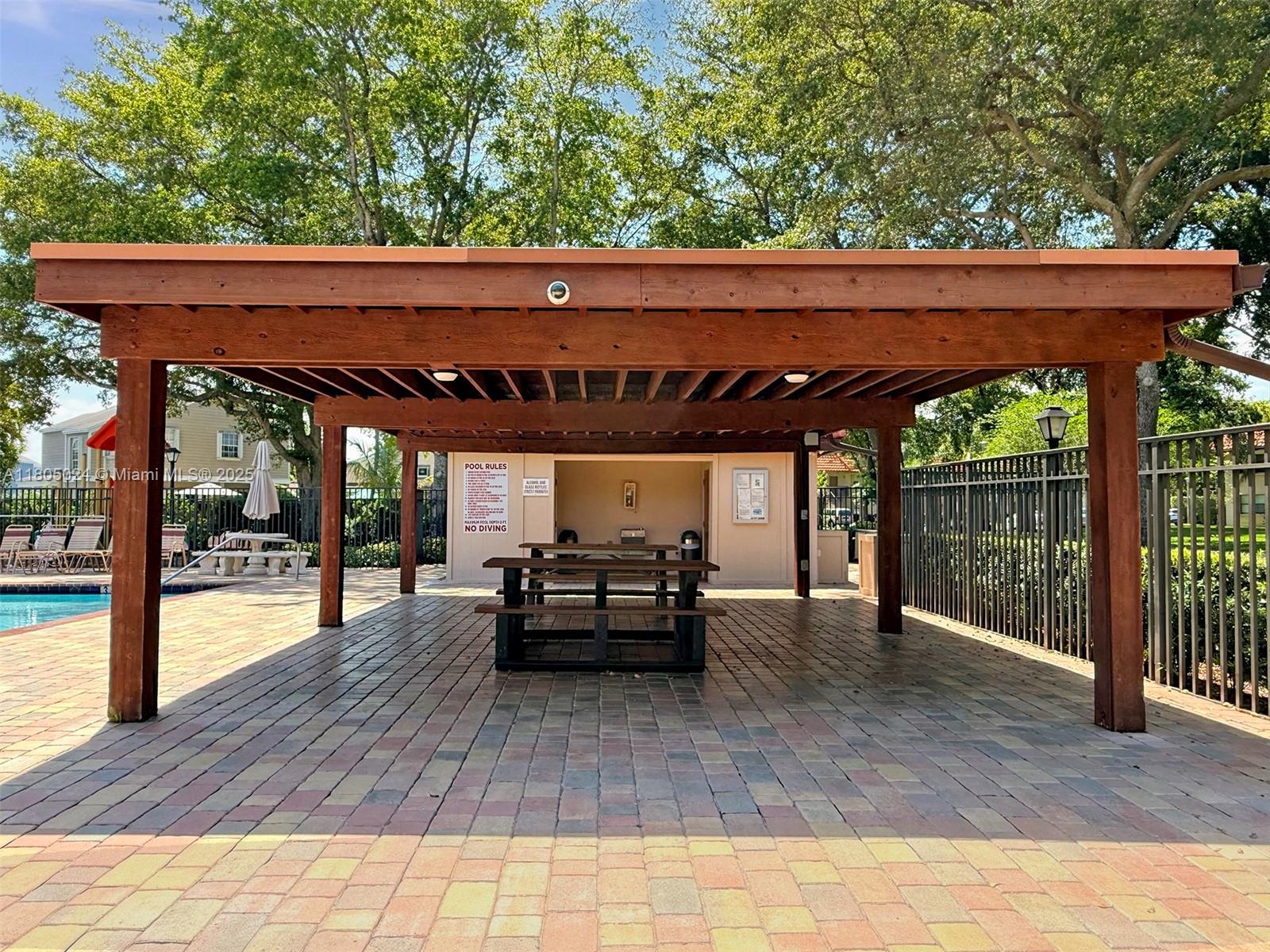 WATERSIDE VILLAGE THREE C - Residential