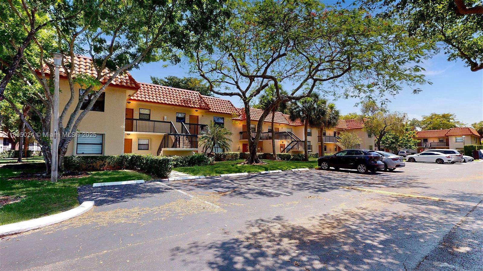 WATERSIDE VILLAGE THREE C - Residential