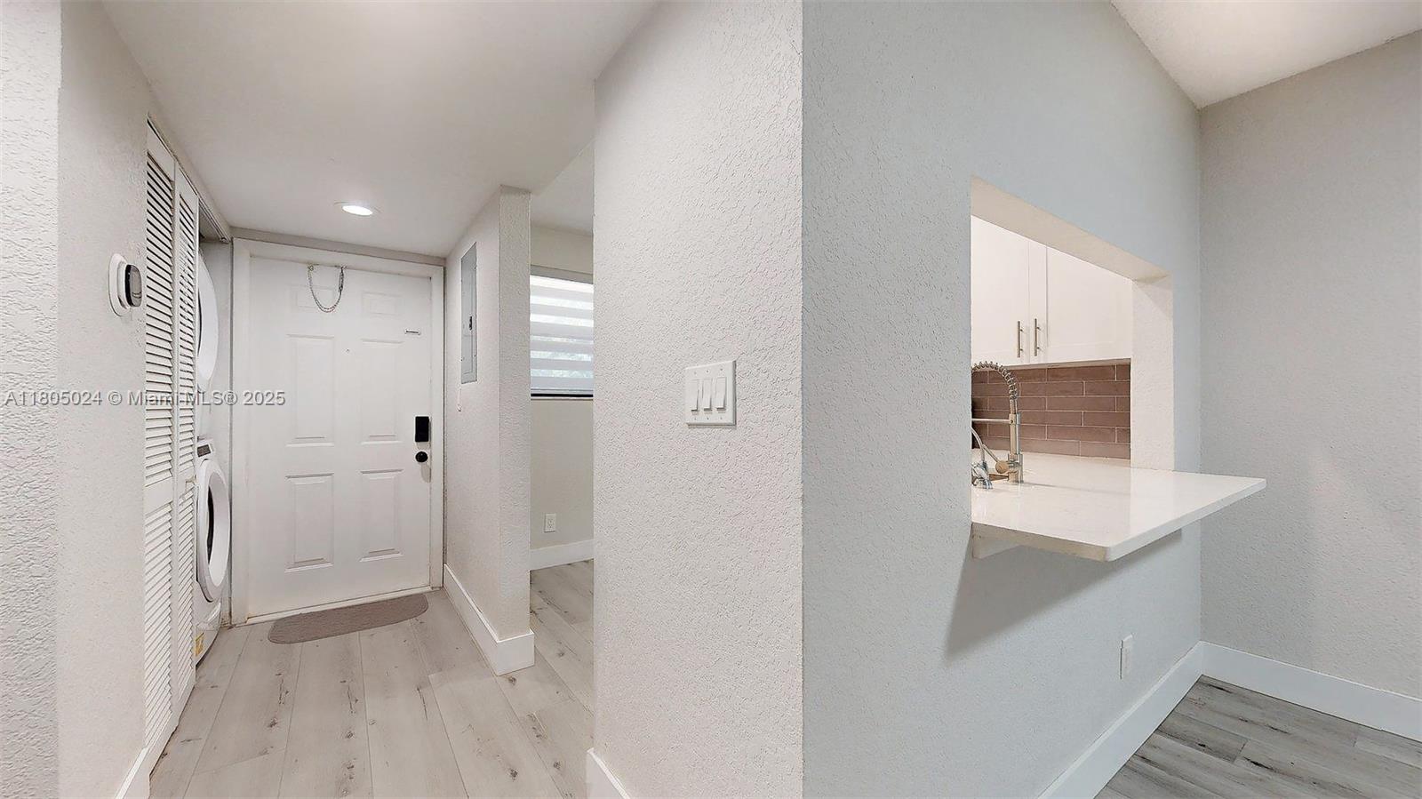 WATERSIDE VILLAGE THREE C - Residential