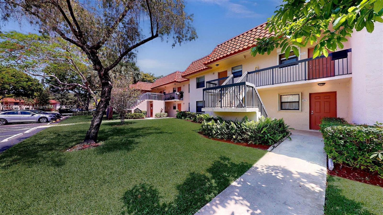 WATERSIDE VILLAGE THREE C - Residential