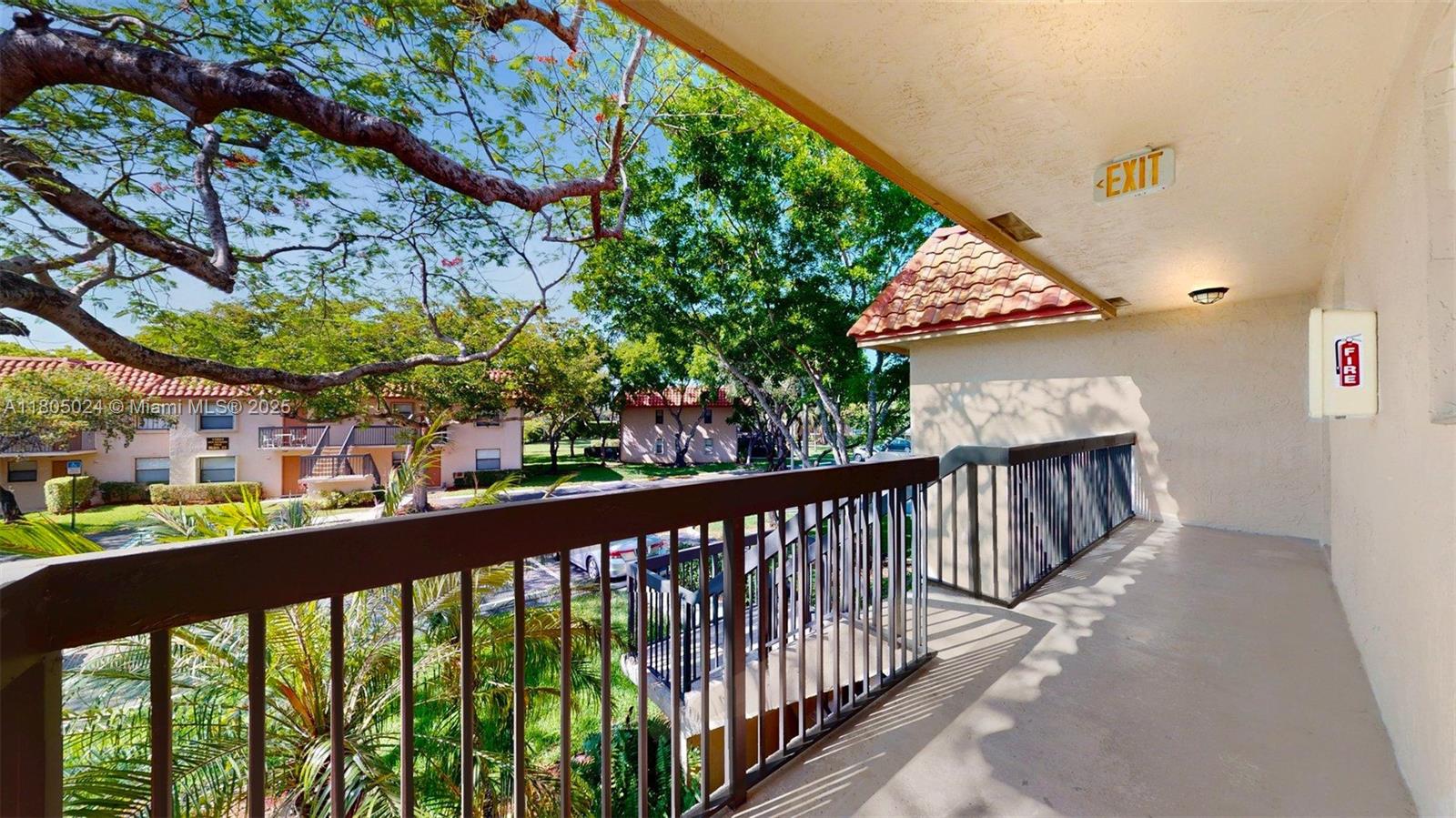 WATERSIDE VILLAGE THREE C - Residential