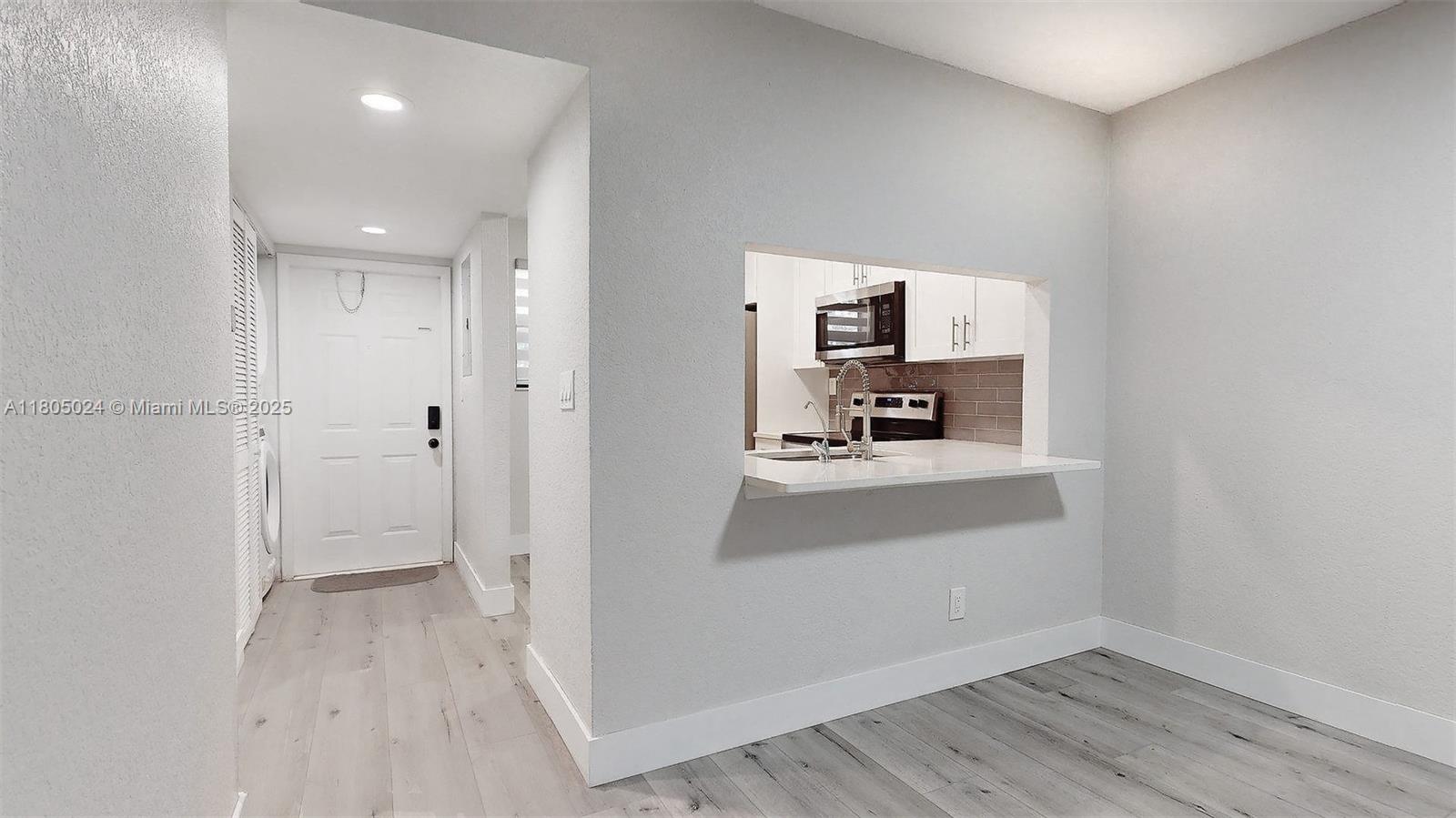 WATERSIDE VILLAGE THREE C - Residential