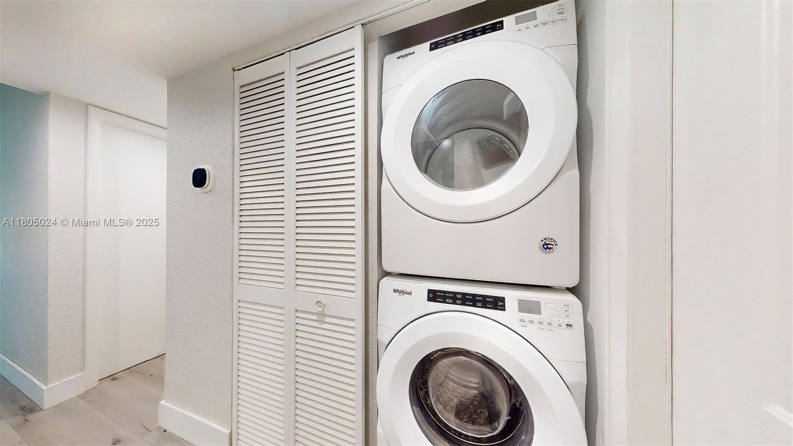 WATERSIDE VILLAGE THREE C - Residential