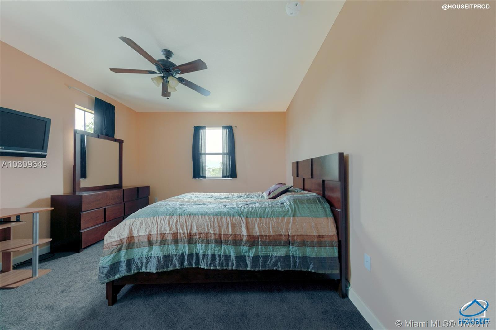 ENCLAVE AT BLACK POINT MA - Residential