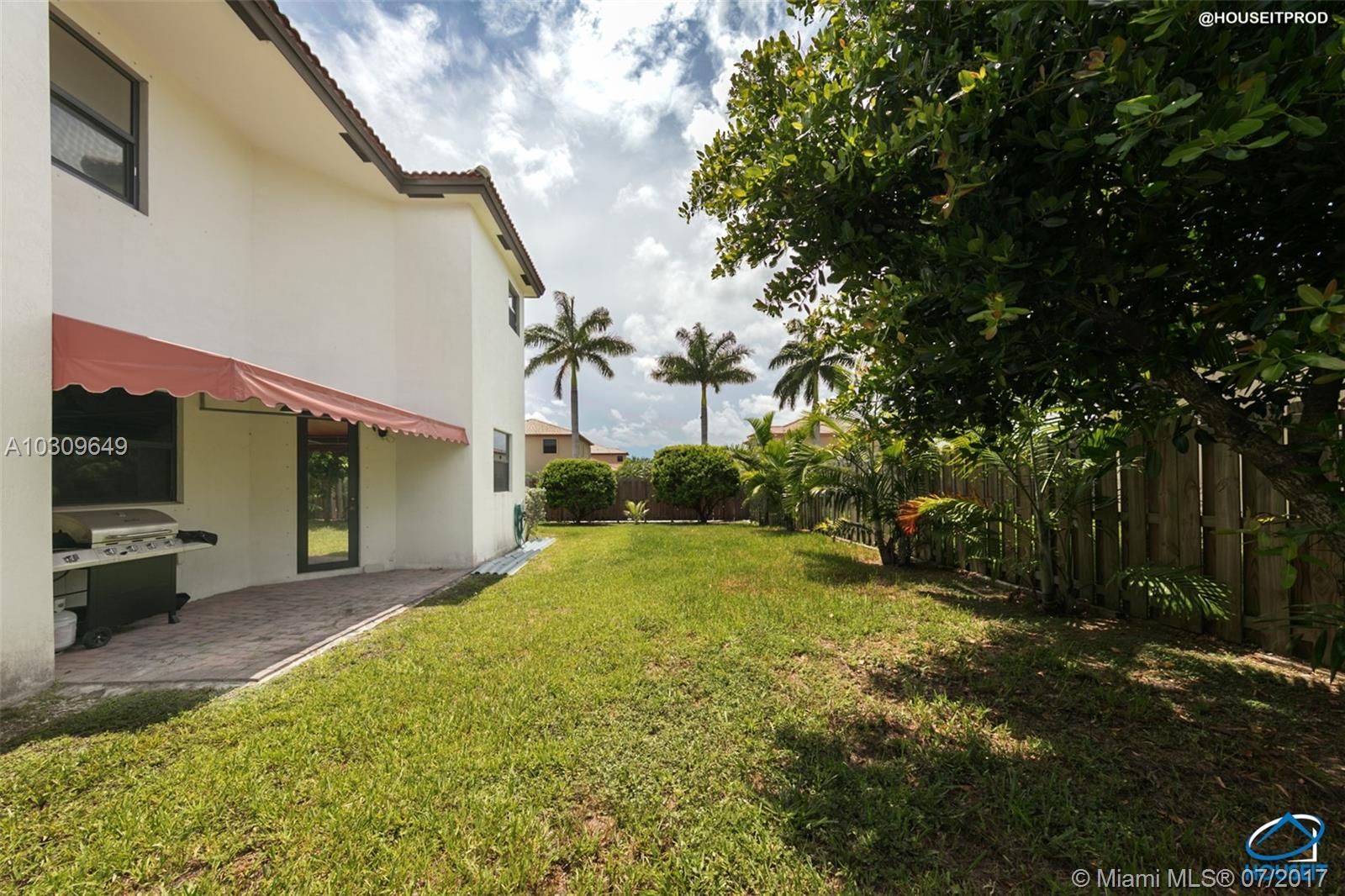 ENCLAVE AT BLACK POINT MA - Residential