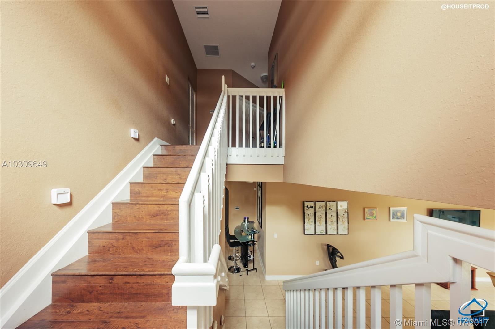 ENCLAVE AT BLACK POINT MA - Residential