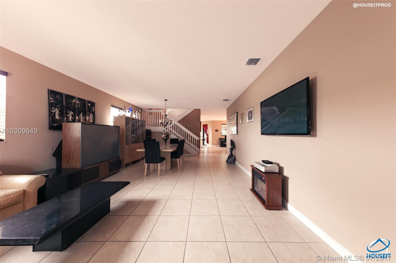 ENCLAVE AT BLACK POINT MA - Residential