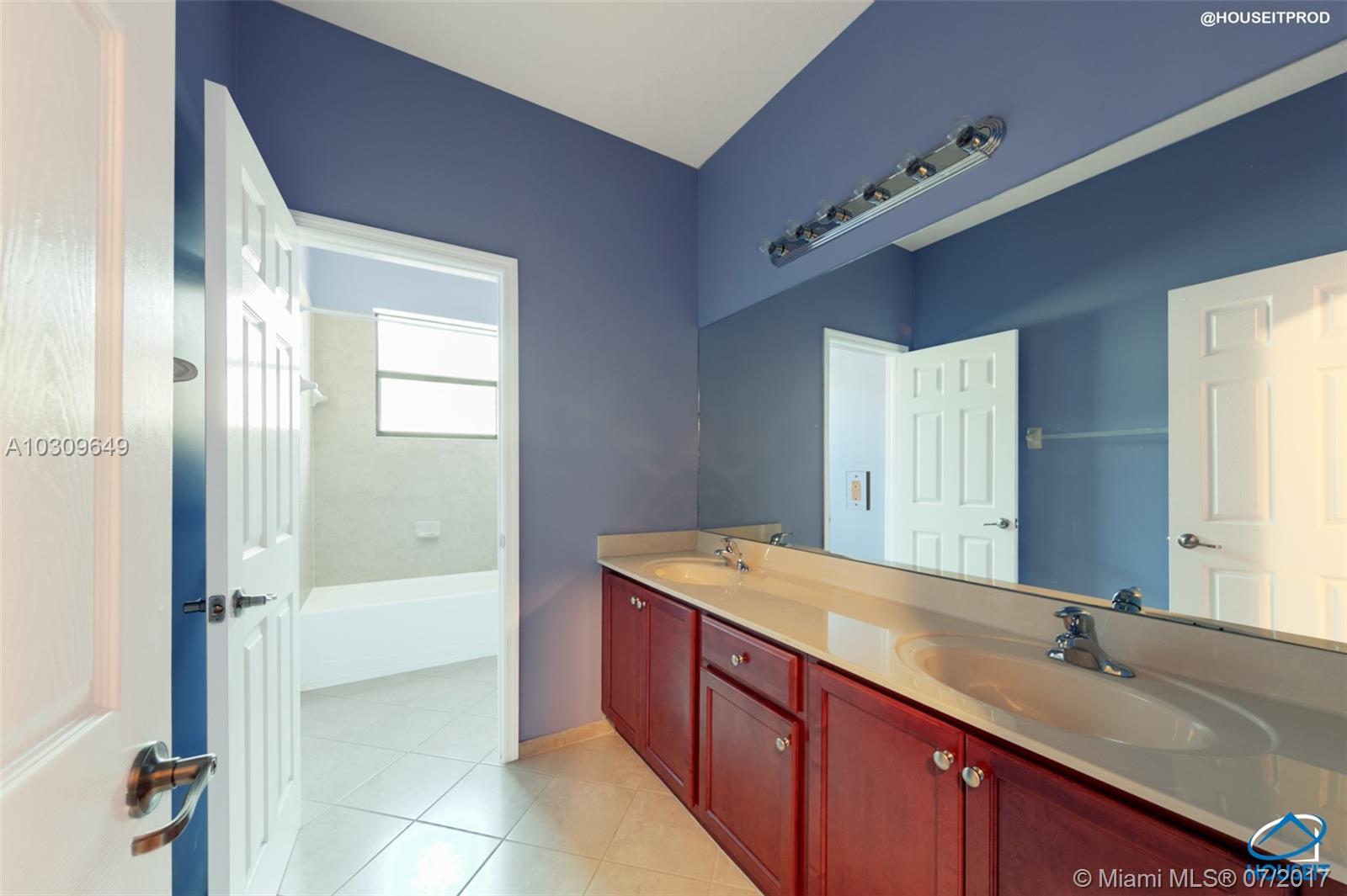 ENCLAVE AT BLACK POINT MA - Residential