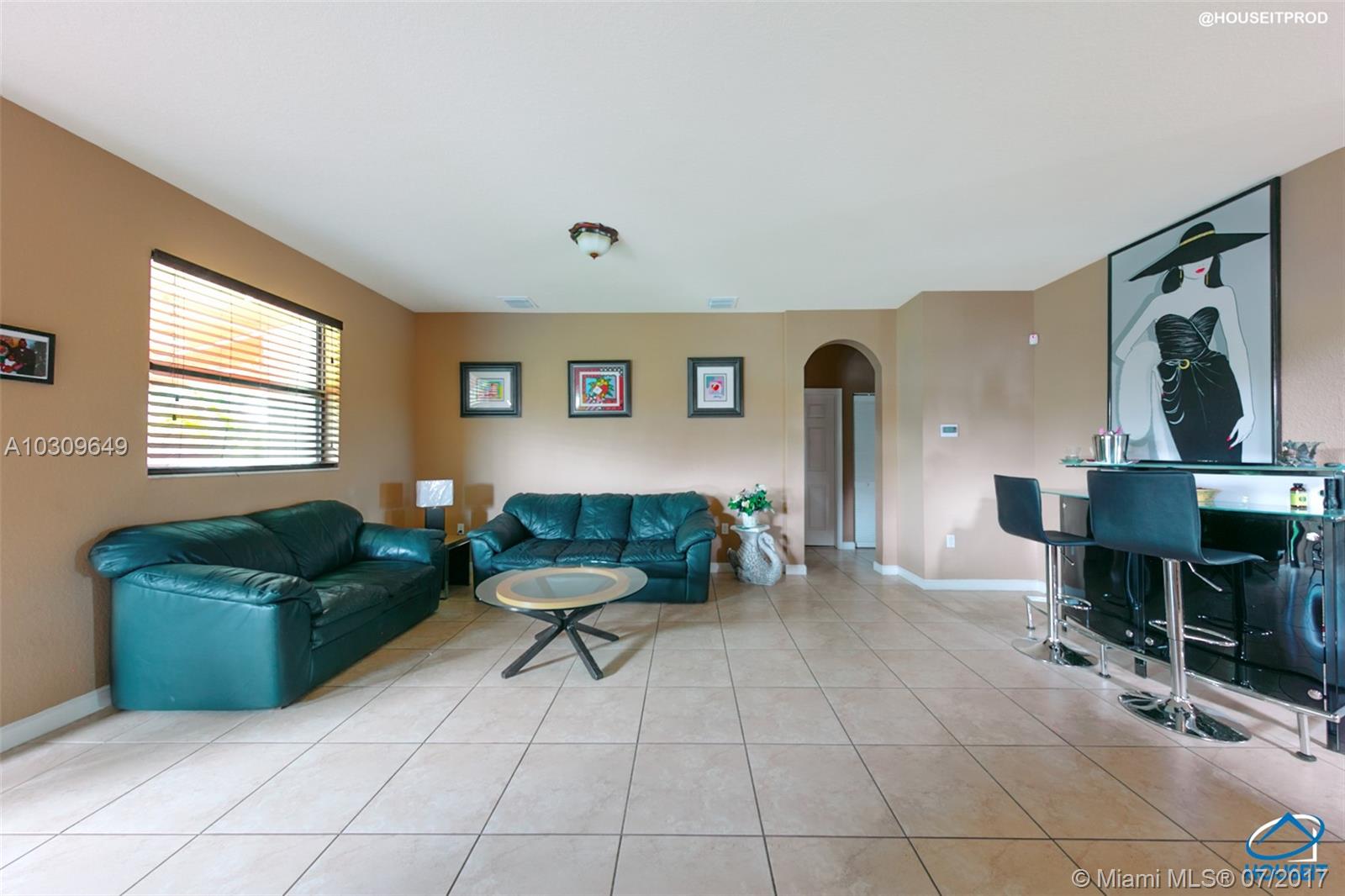 ENCLAVE AT BLACK POINT MA - Residential