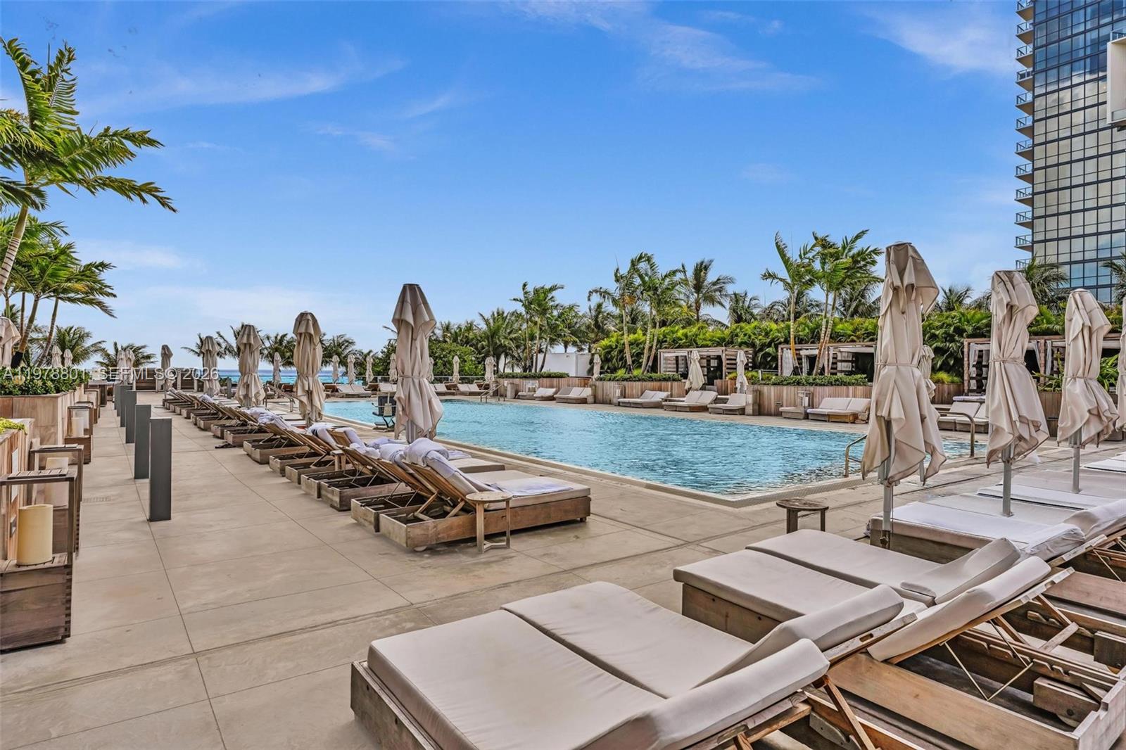 RONEY PALACE CONDO - Residential