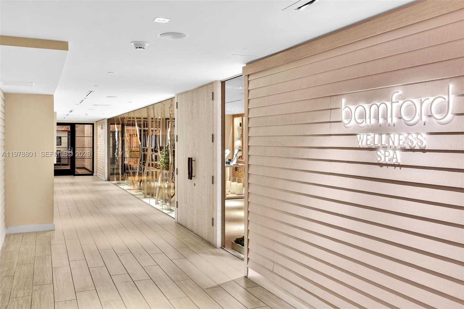 RONEY PALACE CONDO - Residential