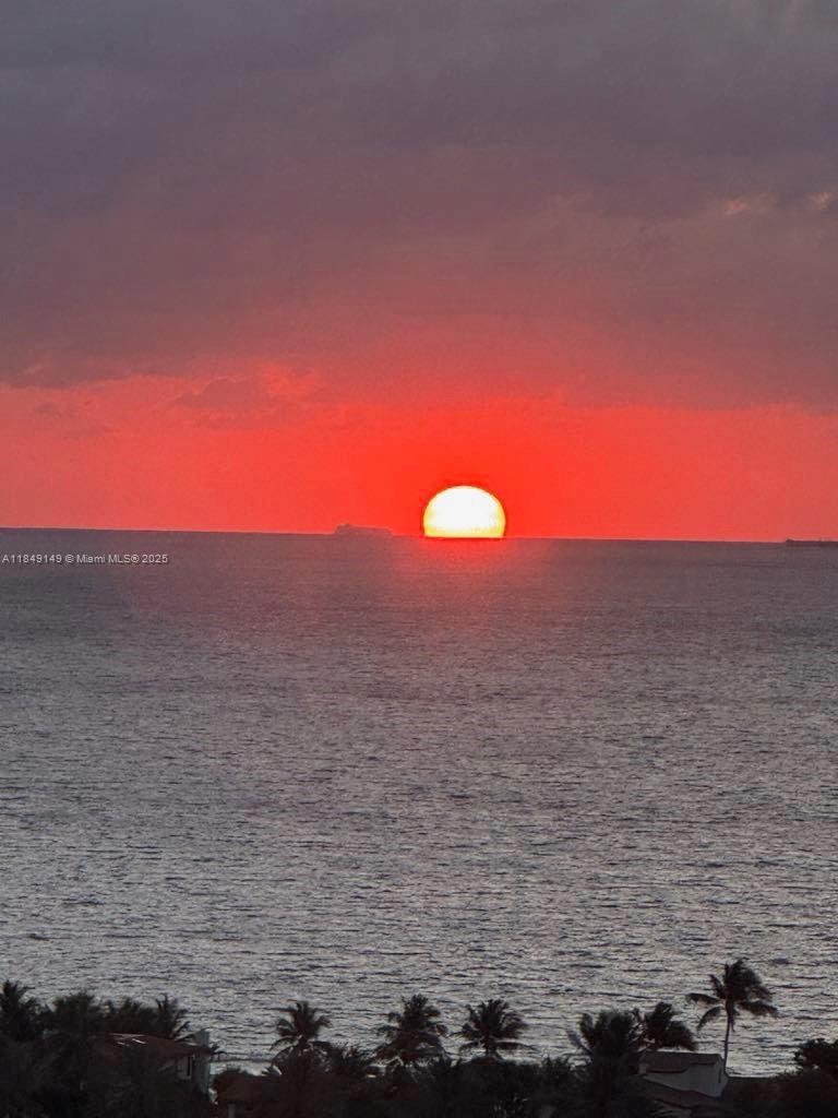 WATERVIEW CONDO - Residential