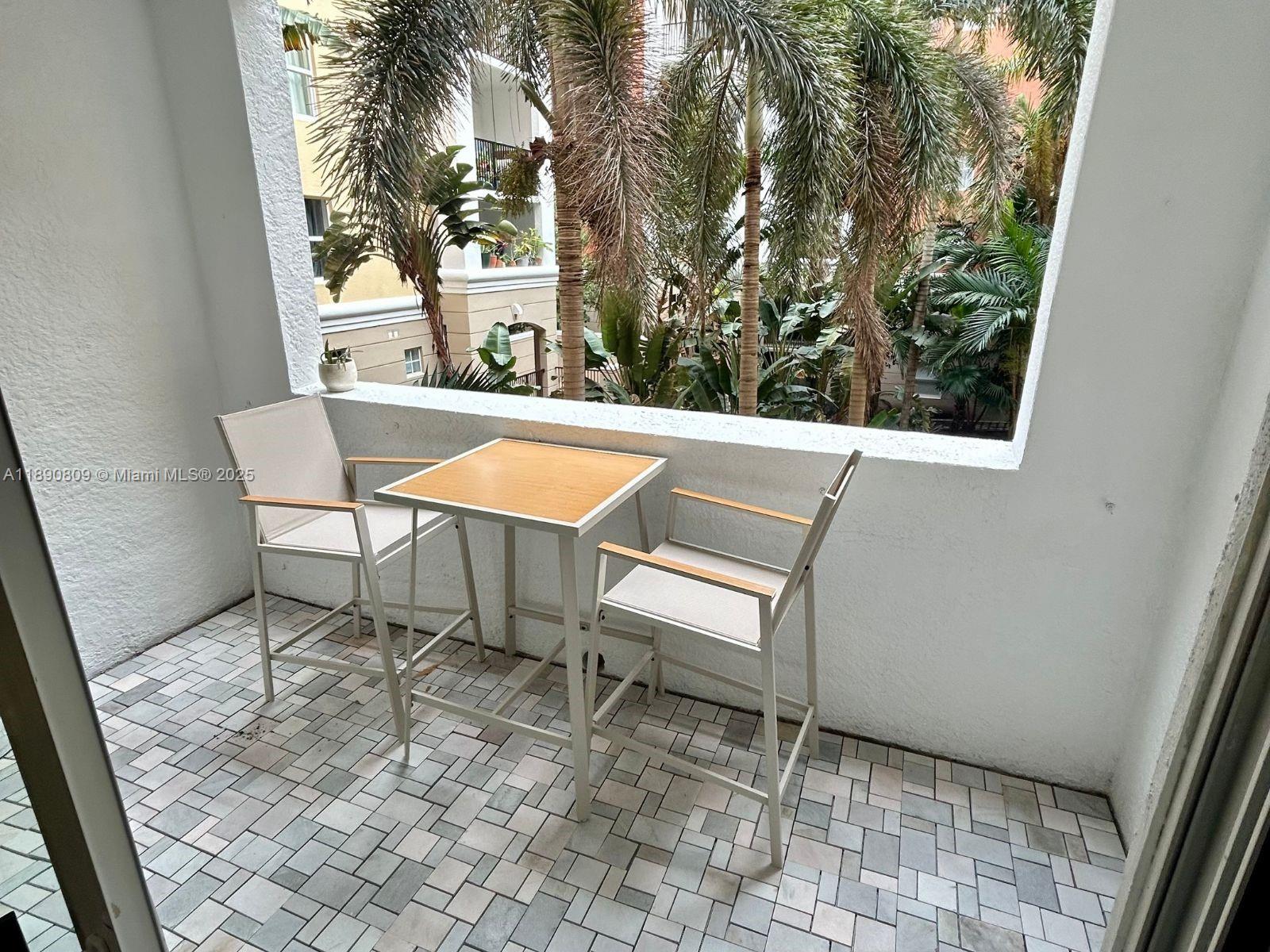 PORTO BELLAGIO CONDO - Residential