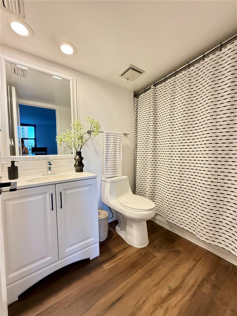 BILTMORE II CONDO - Residential