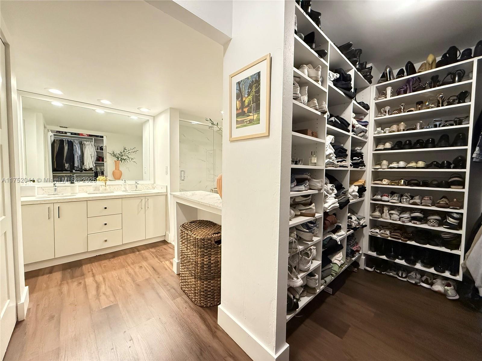 BILTMORE II CONDO - Residential