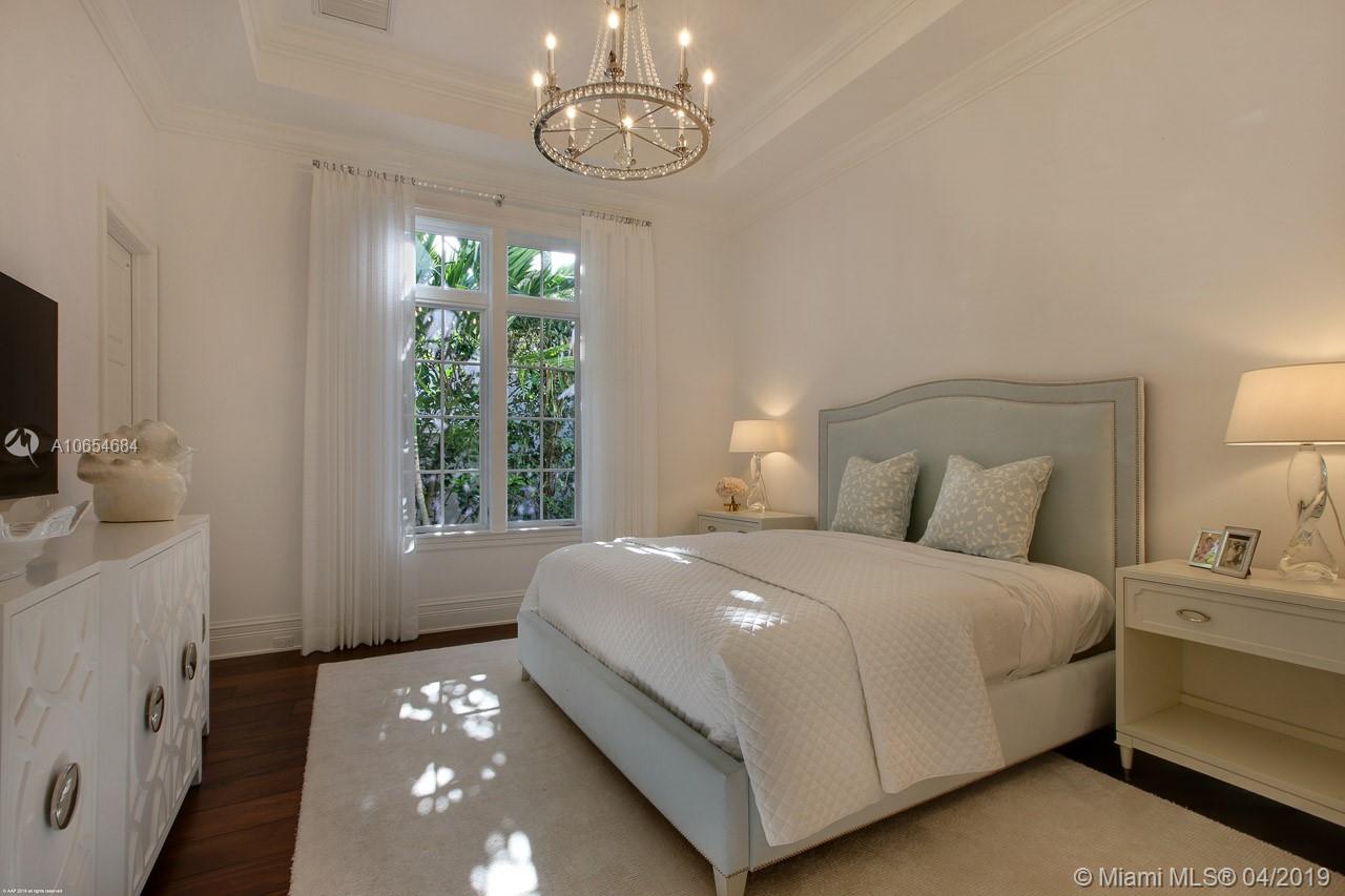 Admirals Cove - Residential