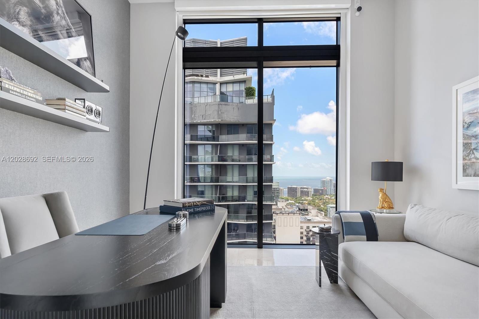 RISE CONDO - Residential