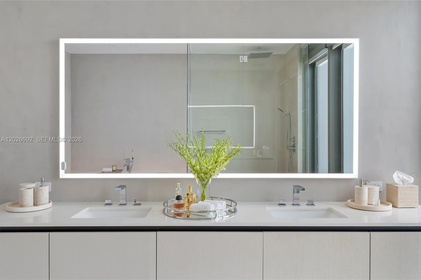 RISE CONDO - Residential