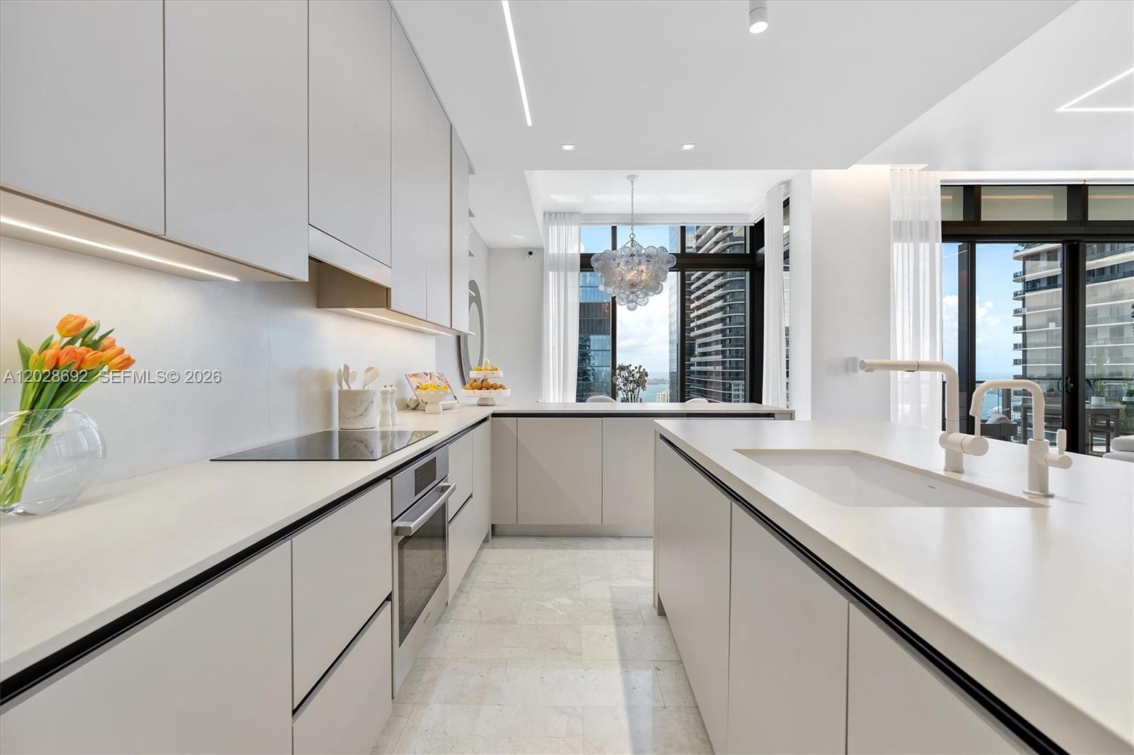 RISE CONDO - Residential