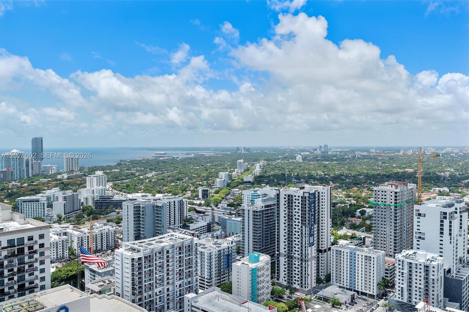 RISE CONDO - Residential