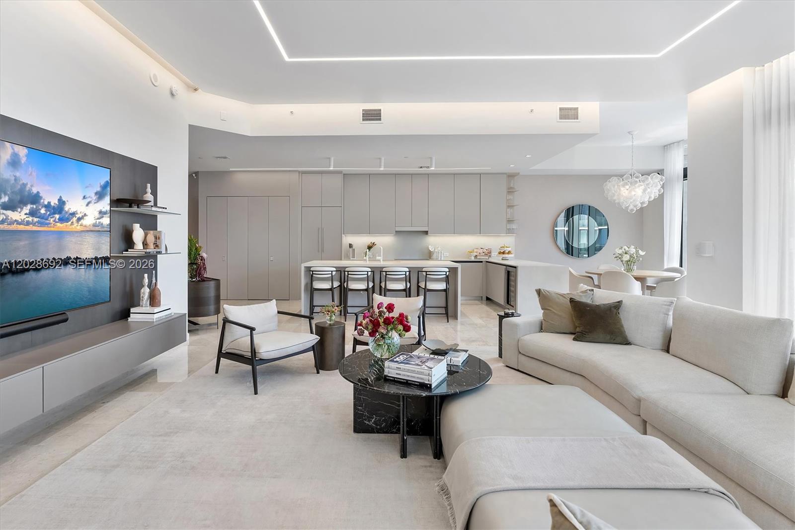 RISE CONDO - Residential