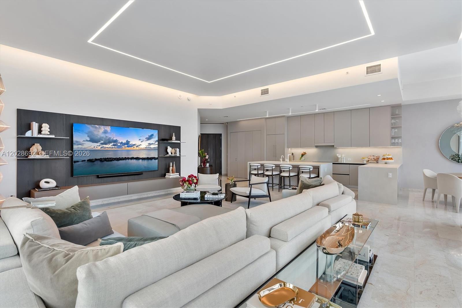 RISE CONDO - Residential