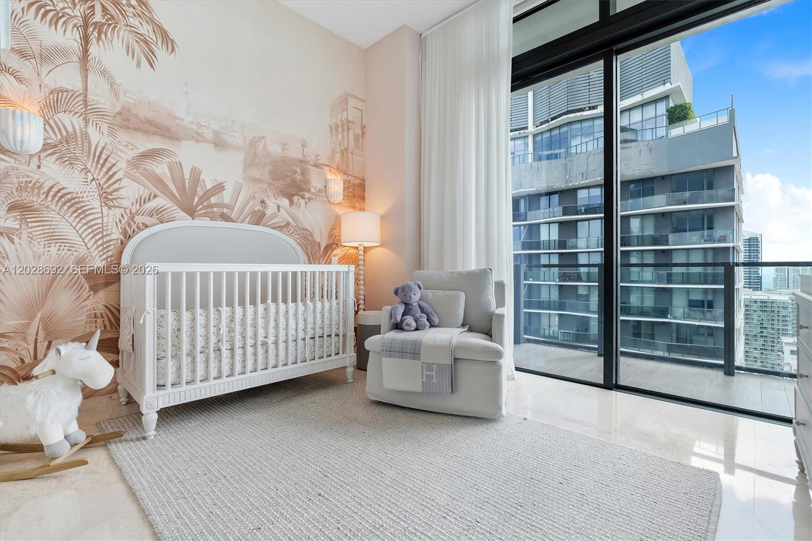 RISE CONDO - Residential