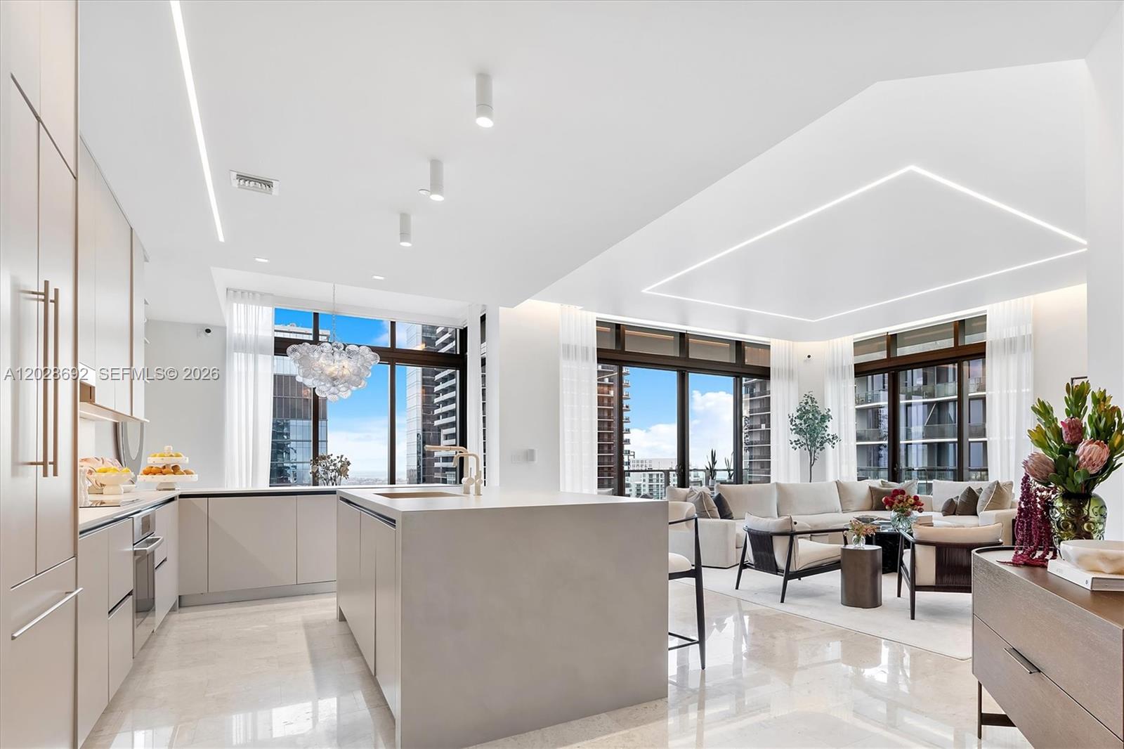 RISE CONDO - Residential