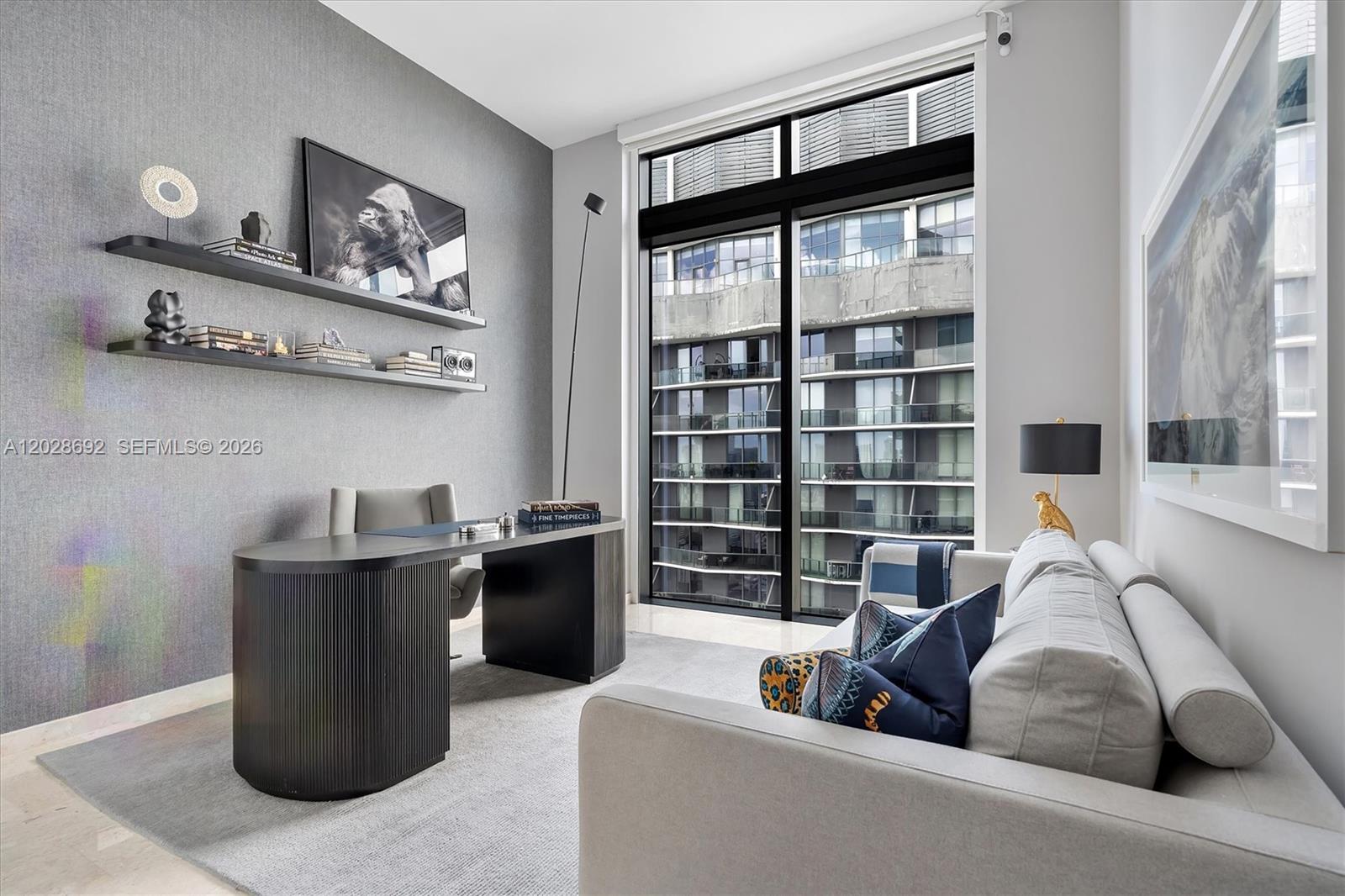 RISE CONDO - Residential