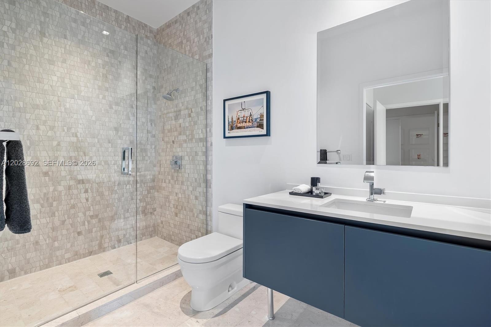 RISE CONDO - Residential