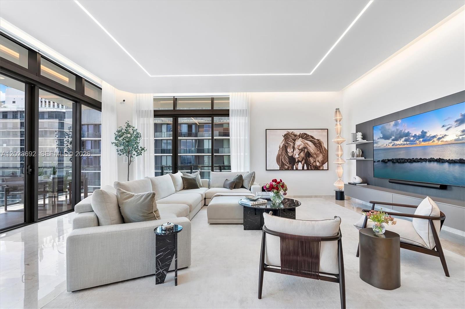 RISE CONDO - Residential