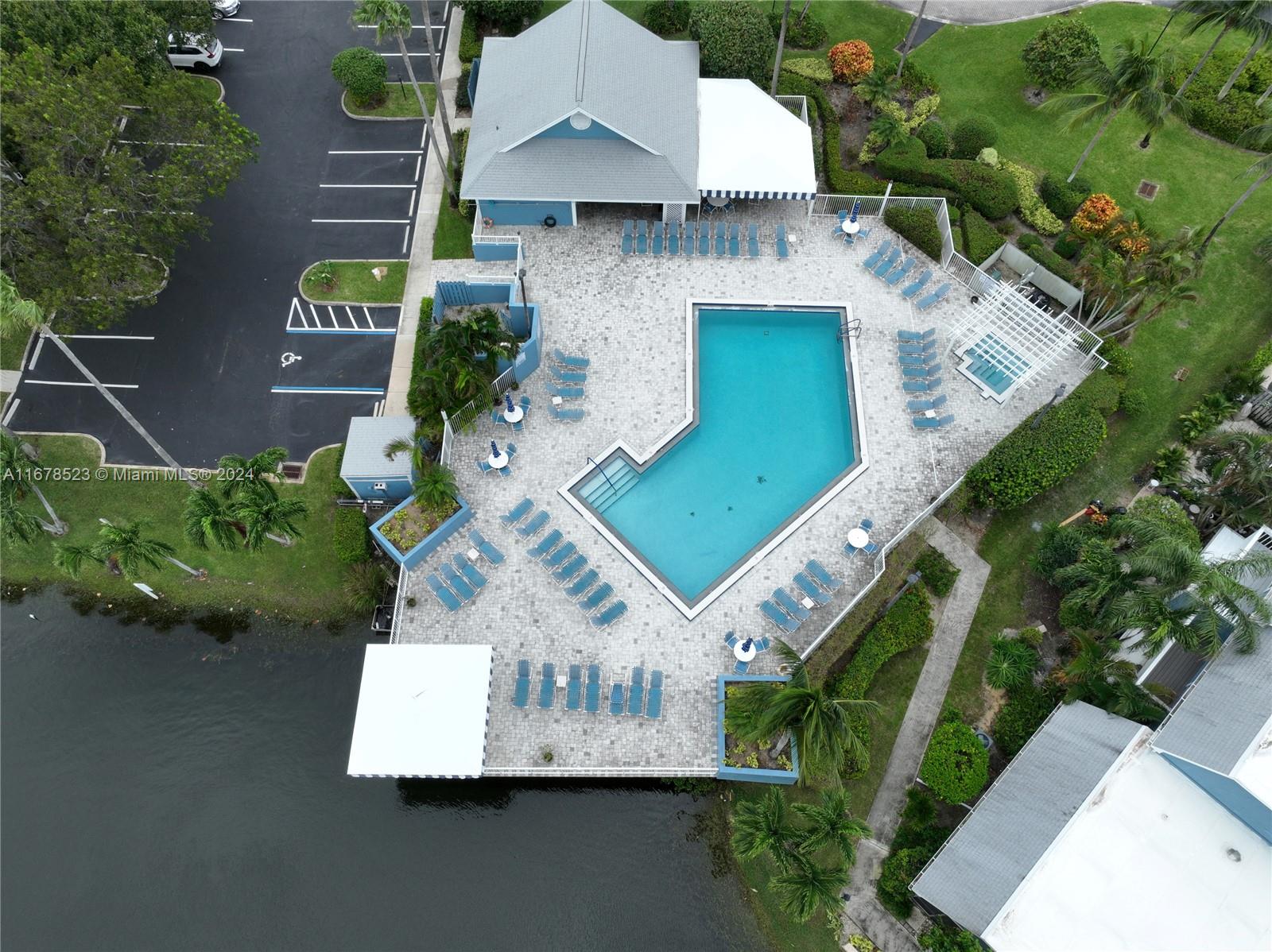 VILLAS OF OCEAN DUNES - Residential