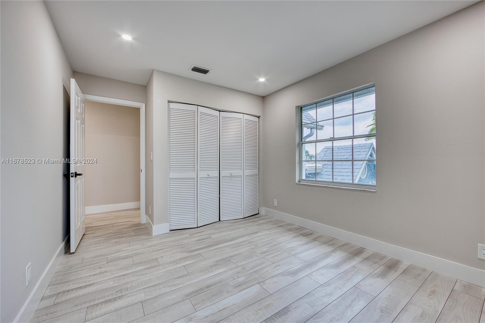 VILLAS OF OCEAN DUNES - Residential