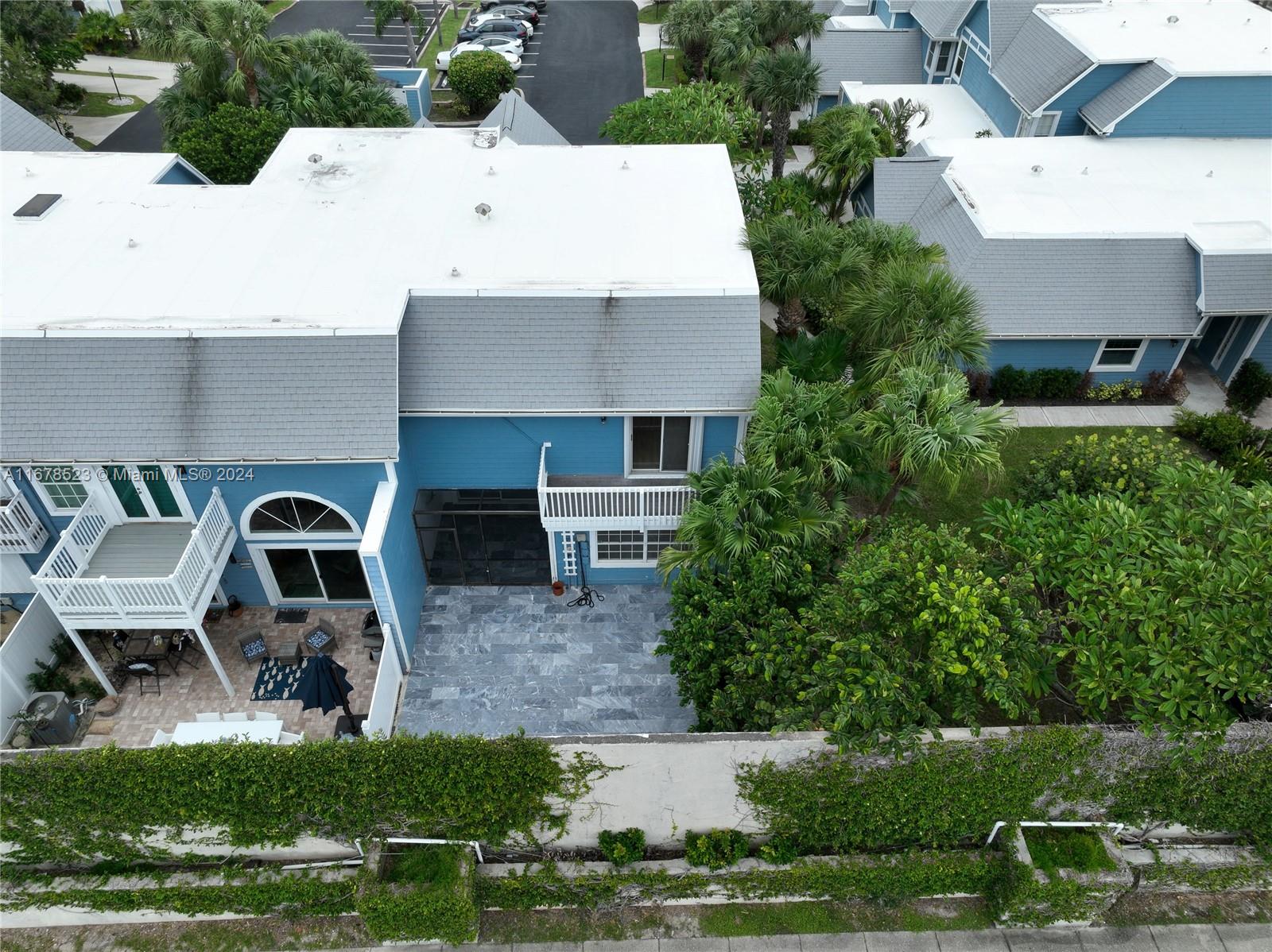 VILLAS OF OCEAN DUNES - Residential