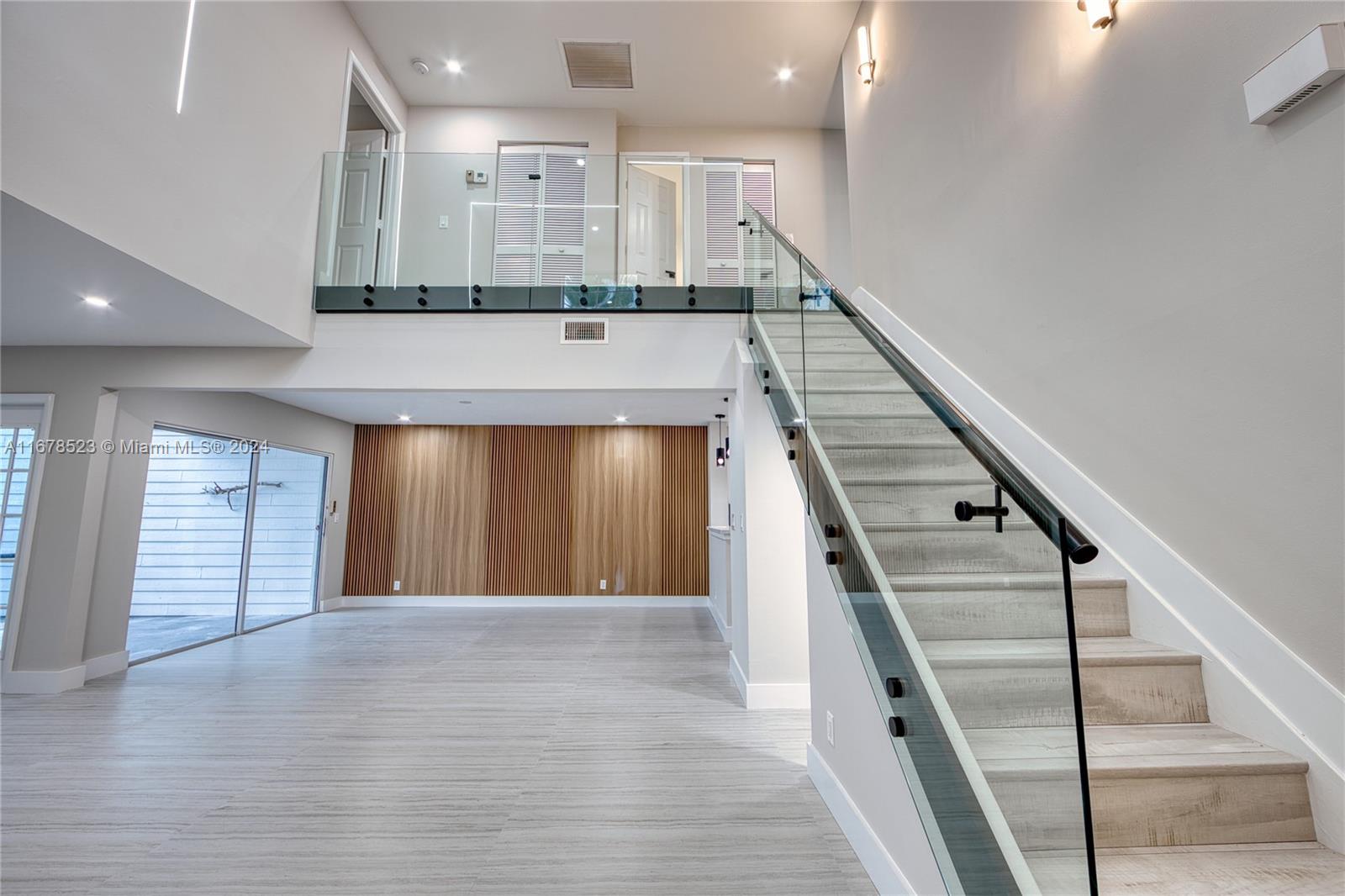 VILLAS OF OCEAN DUNES - Residential